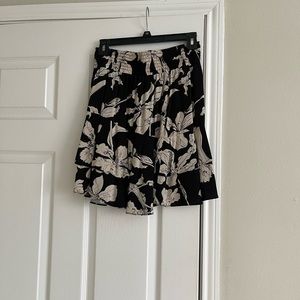 Cabi Black and Khaki Petal Skirt